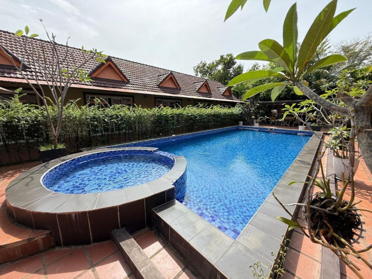 Hello Kampot Resort Exterior foto